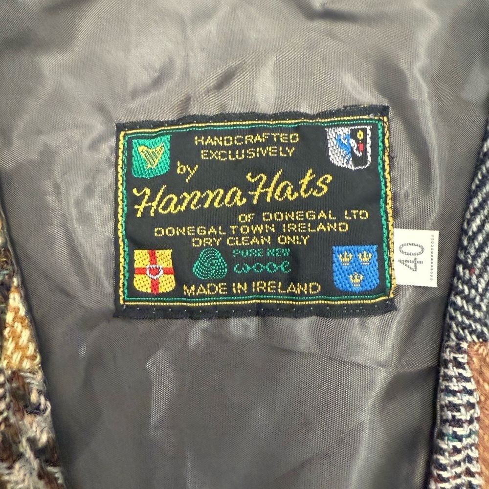 SOLD Men's (Unisex) EVC Hanna’s Hats of Denegal vintage  Patchwork Tweed Vest - Picture 9 of 12